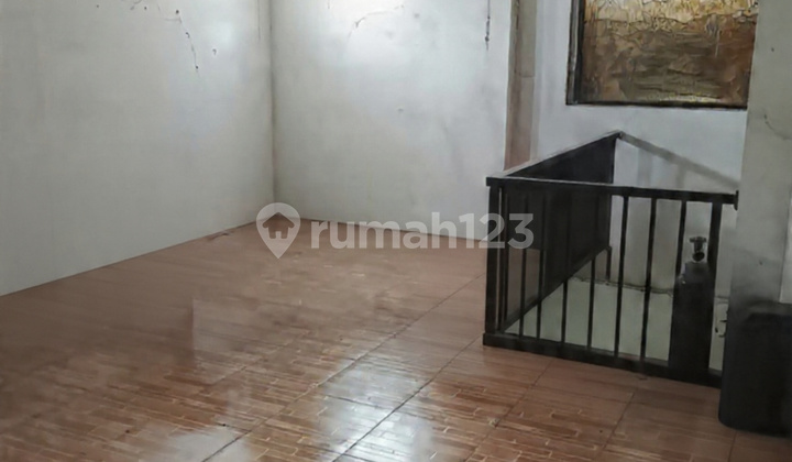 For Sale Nice House Ready to Occupied Negotiable Price Strategic Sentul City 2