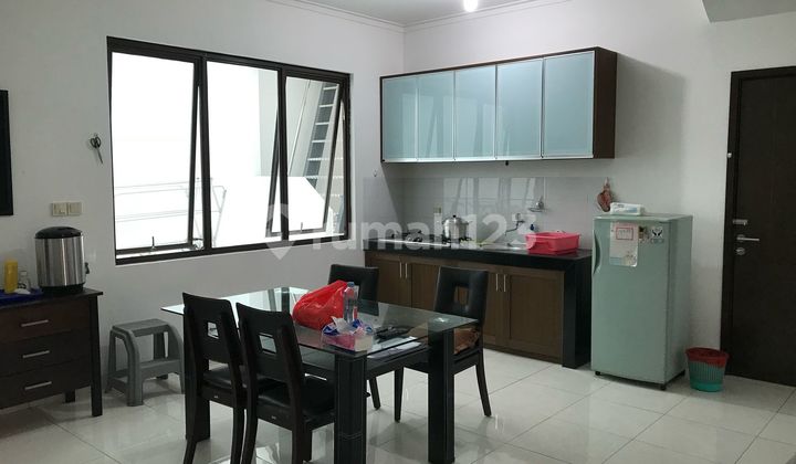 DIJUAL RUMAH 2LANTAI SEMIFURNIS MURAH NEGO ATMOSPHERE SENTUL CITY 2
