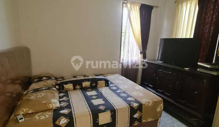 DISEWA RUMAH MEWAH TAHUNAN BAGUS FURNIS COUNTRY WOOD SENTUL CITY 2