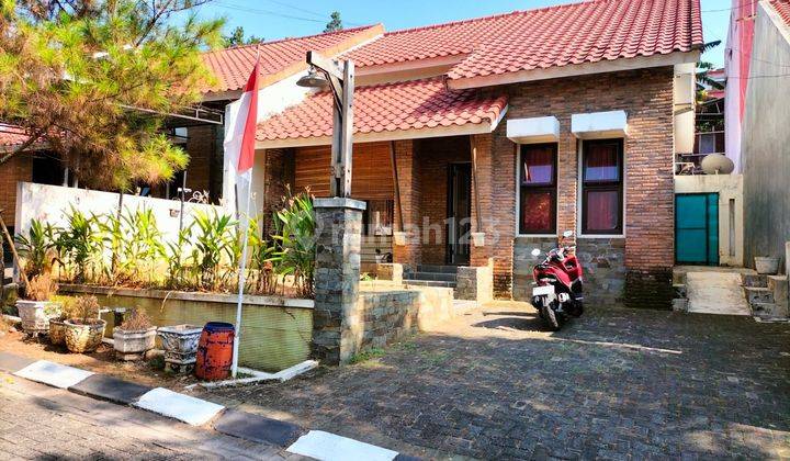 DI JUAL RUMAH BANYUMANIK SIAP HUNI TANAH LUAS 1