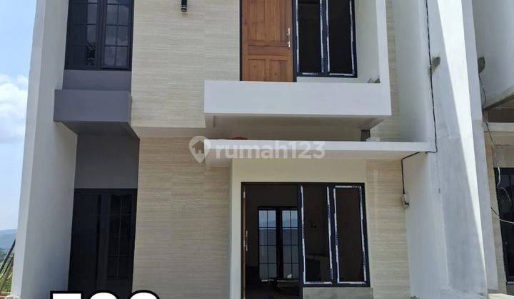 Rumah 2 Lantai Harga Terbaik Lokasi Ciamik 1