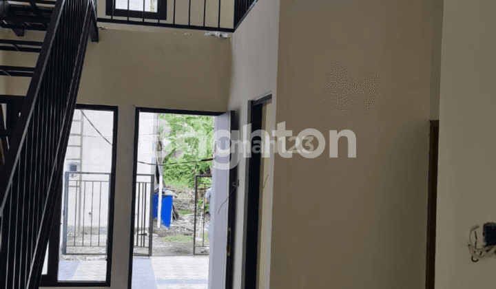 RUMAH 2 UNIT DI TAMBAK MEDOKAN AYU , UNDER 1M 2