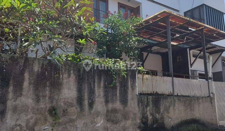 Jual Rumah Strategis Jalan Setiabudi Bandung 1