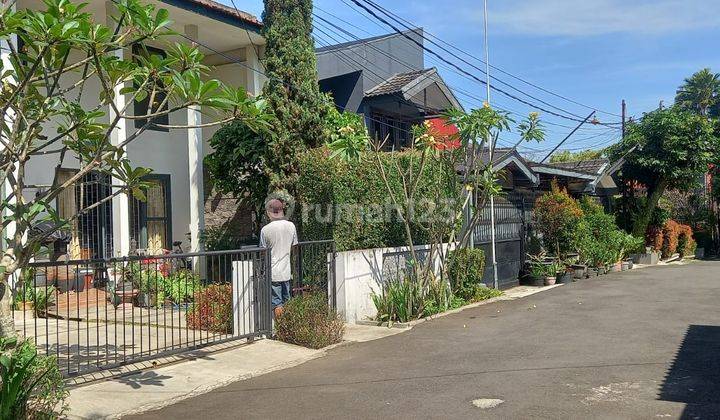 Jual Rumah Strategis Daerah Sarijadi Bandung 1