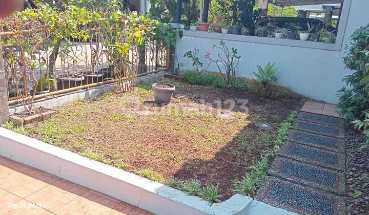 Sell House in Adipura Complex, Bandung