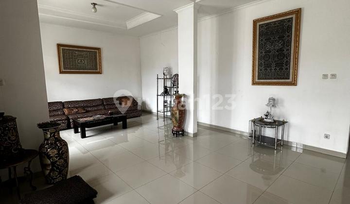 Jual Rumah Strategis Daerah Holis Bandung