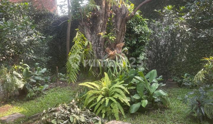 Selling a Strategically Located House in Arcamanik Area, Bandung Selling a Strategically Located House in Arcamanik Area, Bandung