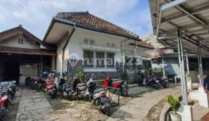 Strategic Main Road Wing Dago Bandung House for Sale Strategic Main Road Wing Dago Bandung House for Sale