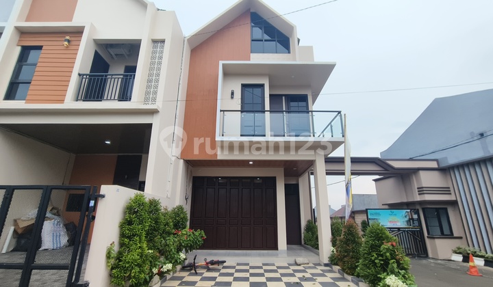 Rumah Mewah 2 Lantai Deket LRT Tol Bambu Apus