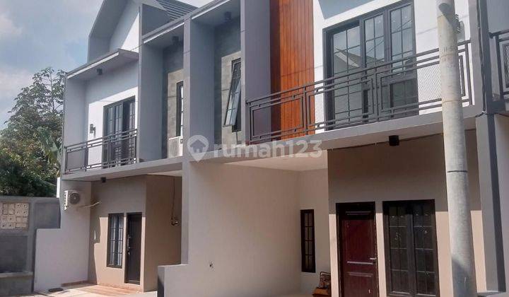 Rumah Murah 2 Lantai Siap Huni Nempel Pintu Tol Cijago 2