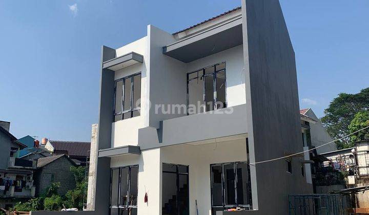 Rumah murah 2 lantai DP 0% deket LRT Ciracas mall Cijantung  1