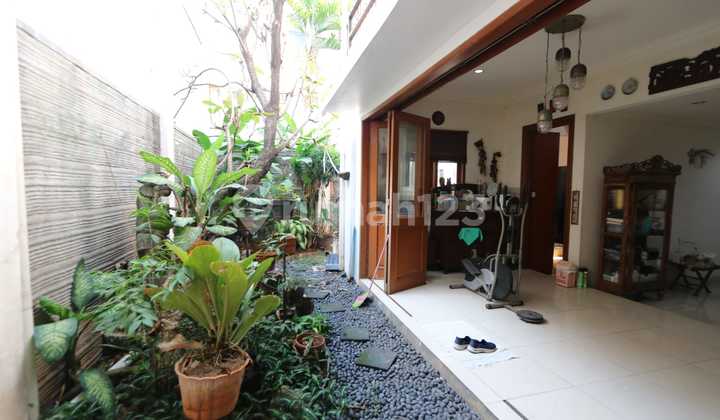 Luxury Fully Renovated House in Kelapa Gading, Near Sunter, Cakung