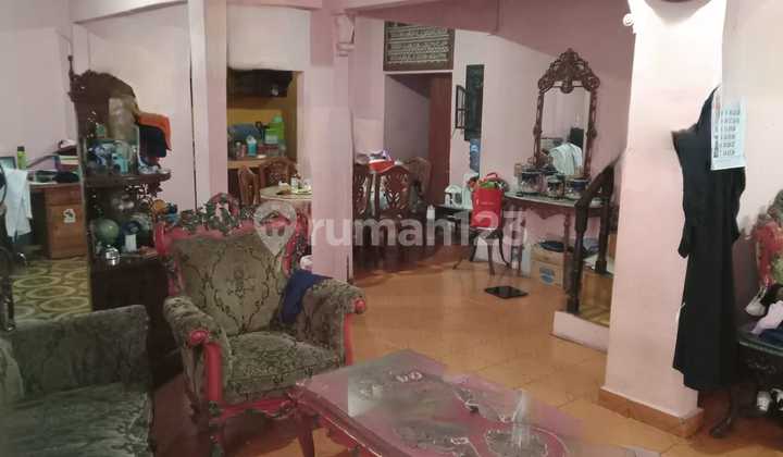 Rumah di Menteng Atas, Setiabudi, Jakarta Selatan