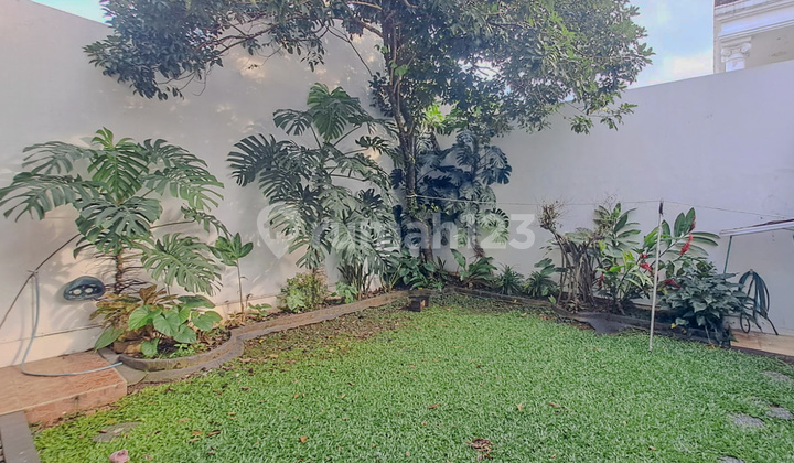 Elegant Luxury House in Legenda Wisata Cibubur, Near Kota Wisata 2