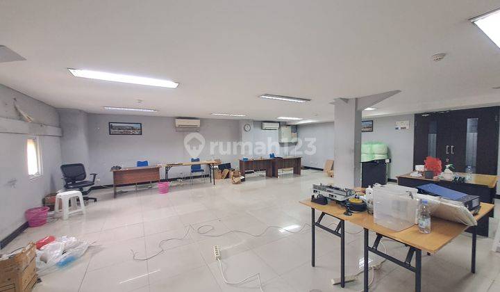 GEDUNG KANTOR BIZPARK 1 PULOGADUNG YANG STRATEGIS  2