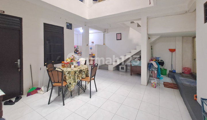 Rumah Kost Klasik di Kebon Kacang Tanah Abang Dekat Thamrin City 2