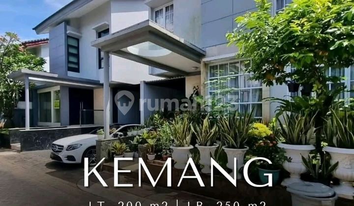 Ready-to-Occupy House in Kemang Townhouse Near Kemang Raya