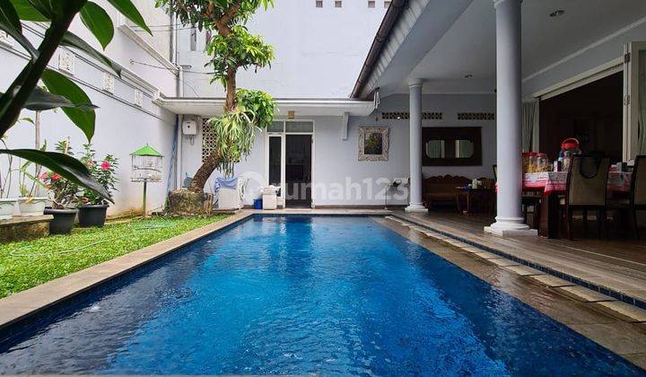 Cipete Classic House Private Pool Lokasi Strategis Turun Harga  1