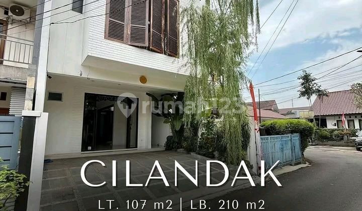Cilandak Brand New House Semi Furnished Lokasi Tenang Nyaman  1