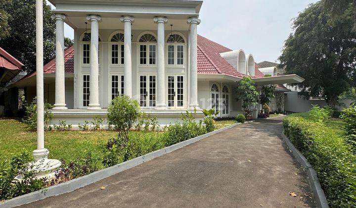 Simprug Terusan Hang Lekiu Classic House Design Dalam Komplek  1