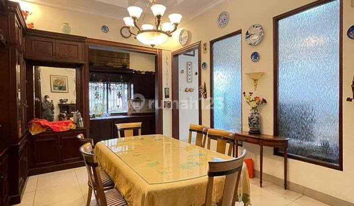 Pondok Indah Classic Mediterranean House
