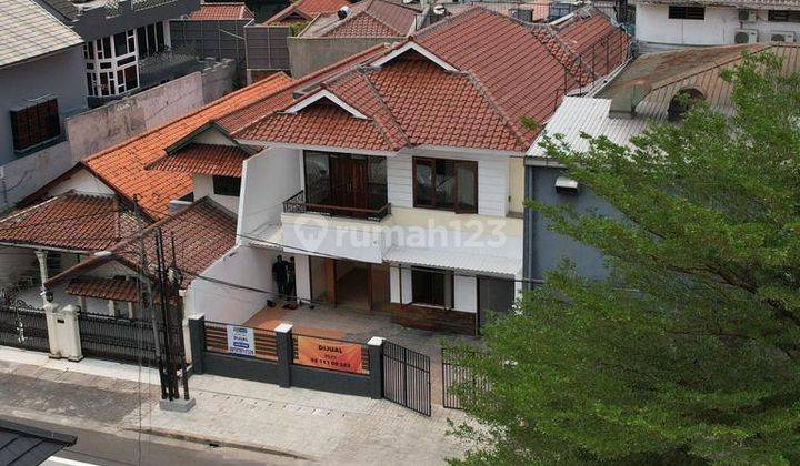 Kebayoran Baru Rumah Siap Huni Lingkungan Tenang Jalan Lebar  2