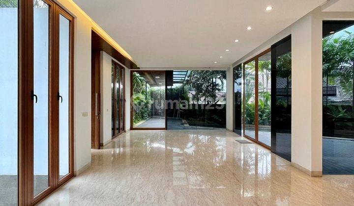 Kuningan Jaya Mandala Luxurious Modern Tropical House Turun Harga 2