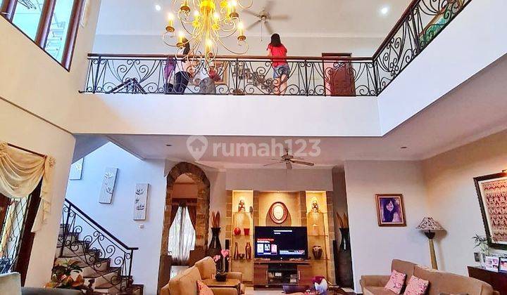 Lebak Bulus European Classic House Full Furnished Private Pool  2