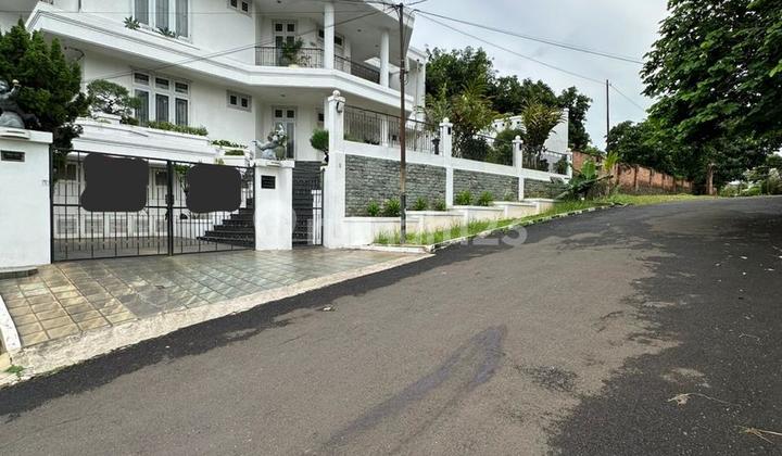 Cinere Indah Hill Luxurious Modern House Within the Complex 2