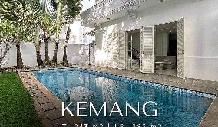 Kemang Ready-to-Occupy House in a Townhouse with a One Gate System