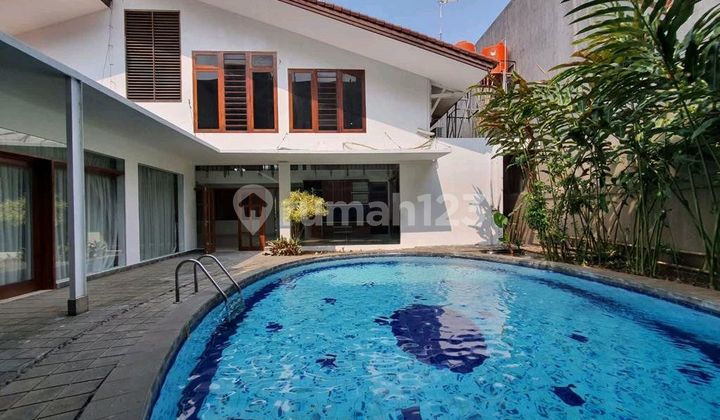 Pondok Indah Ready-to-Occupy House Prime Area Corner Position