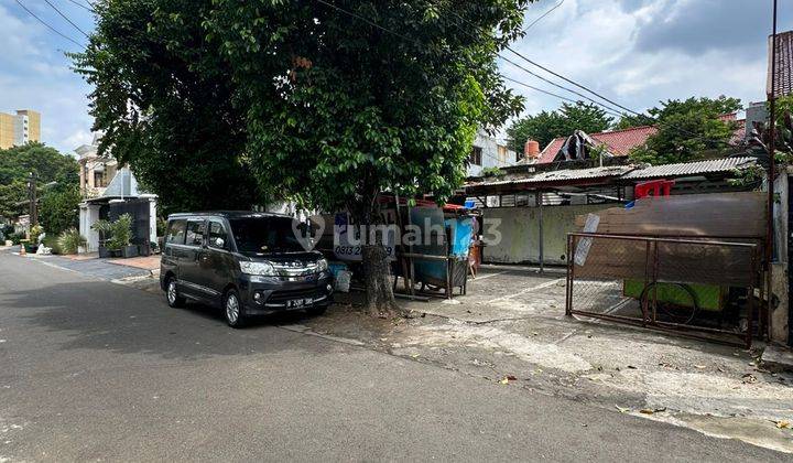 Kebayoran Baru Rumah Tua Hitung Tanah Prime Area Jalan Lebar  2