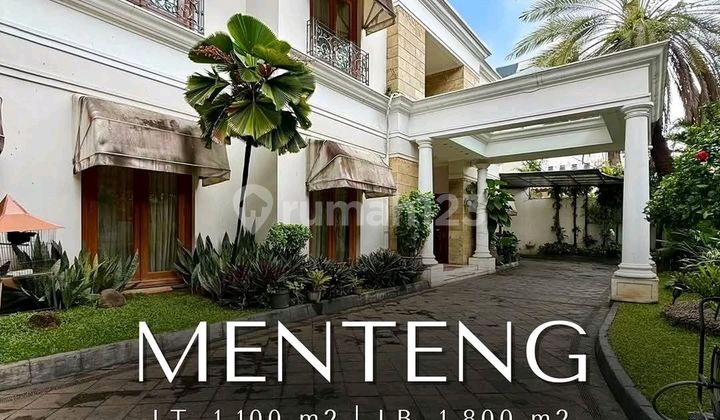 Menteng Luxury Modern Classic House in Front of the Park Semi Furnished