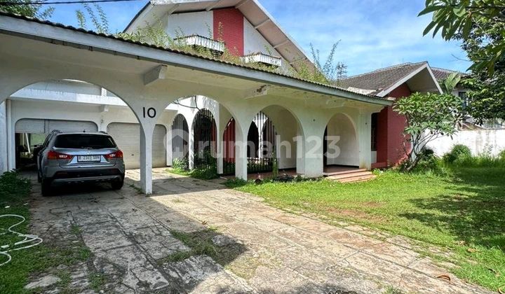 Lebak Bulus Rumah Hitung Tanah Halaman Luas Lokasi Strategis 