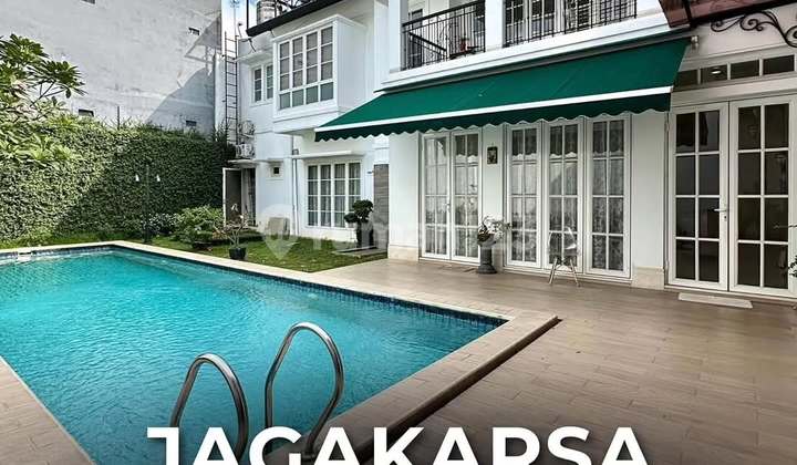 Jagakarsa American Classic House Private Pool Lokasi Strategis