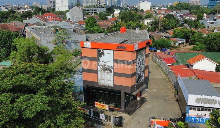 Kebayoran Lama Gedung Ex Showroom Lokasi Strategis Jalan Lebar 1