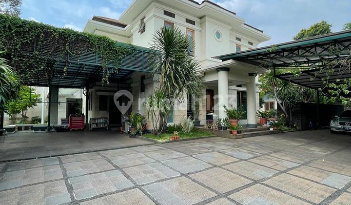Antasari Cilandak Luxurious Tropical House Halaman Luas  2