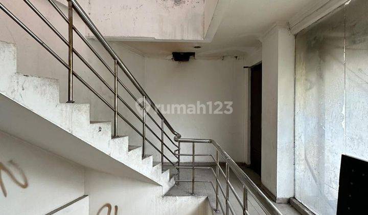 Kemang Raya Gedung 3 Lantai Ex Cafe Lokasi Strategis Area Komersil 2