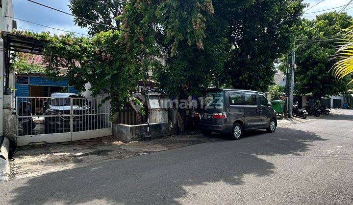 Kebayoran Baru Rumah Tua Hitung Tanah Prime Area Jalan Lebar  1