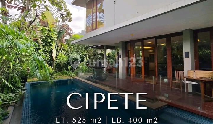 Cipete Selatan Modern Tropical House Furnished Lokasi Strategis 
