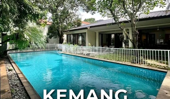 Kemang Luxury Home Ready to Occupied Comfortable Green Environment Spacious Yard