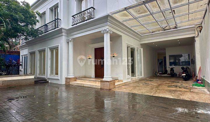 Kebayoran Baru Area Komersil Luxurious Classic House Prime Area 1