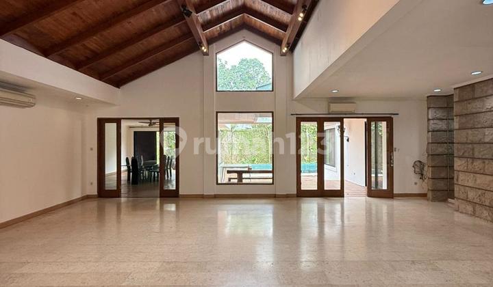 Kemang Tropical Villa Resort Dalam Compound One Gate System 