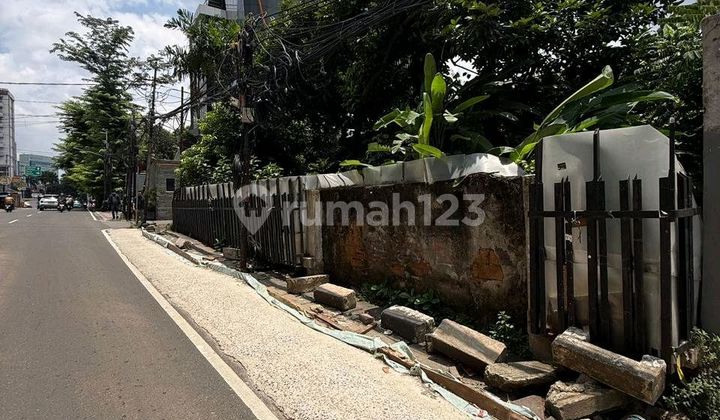 Kebayoran Baru Radio Dalam Calculates Land Position at Hoek for Business