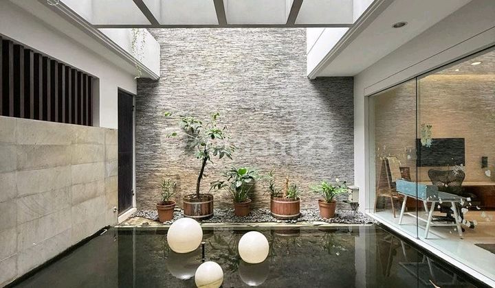 Gandaria Rumah Dalam Komplek Depan Taman Lokasi Strategis Gandaria Rumah Dalam Komplek Depan Taman Lokasi Strategis