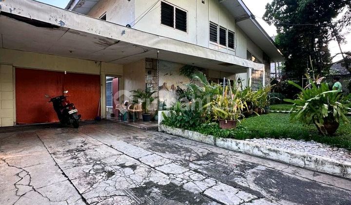 Slipi Jakbar Rumah Hitung Tanah Lokasi Strategis Posisi Hoek