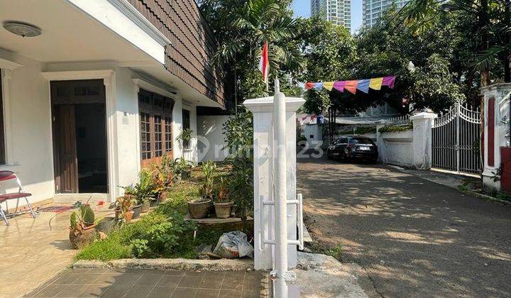 Kemang Rumah Hitung Tanah Lokasi Strategis Dekat Kemang Raya  2