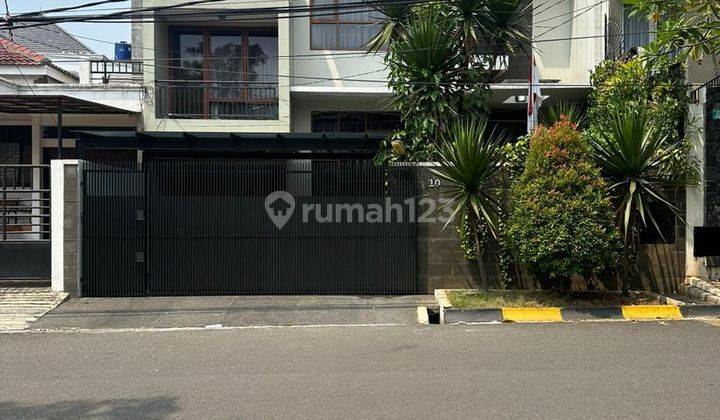 Pondok Indah Rumah Siap Huni Semi Furnished Depan Taman  2