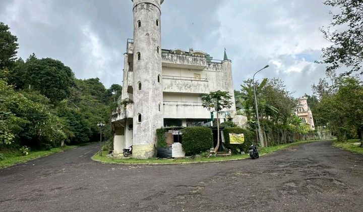 Cipanas Flower City Puncak Ex-Hotel Building Mountain View Cipanas Flower City Puncak Ex-Hotel Building Mountain View