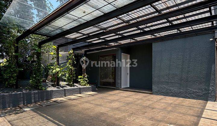 Veteran Bintaro Modern Minimalist Townhouse One Gate System  2